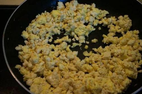 吃瓜加辣椒粉的做法视频,辣味十足！跟着视频学做吃瓜加辣椒粉